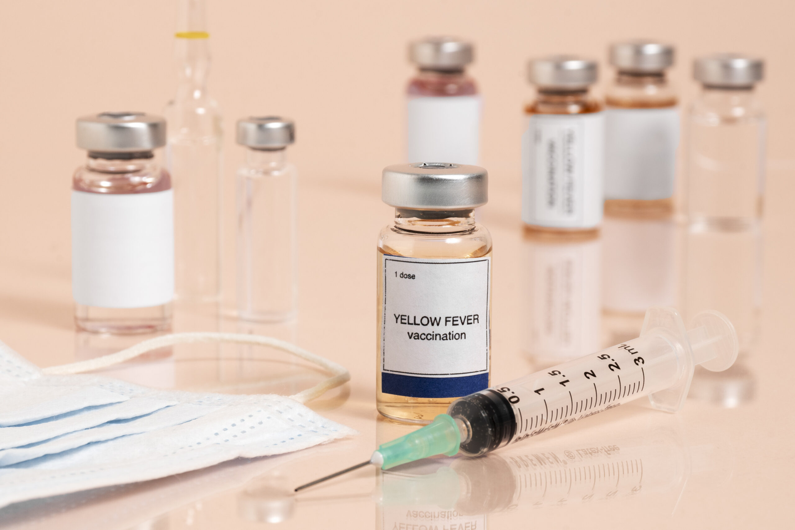 flacons contenant des vaccins